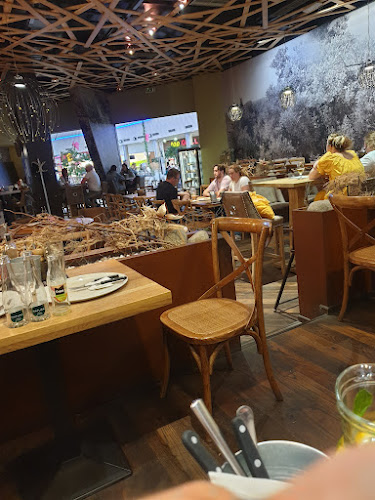 Olive Pizza Restaurant / OC Cassovia - Gastronómia a pohostinstvo