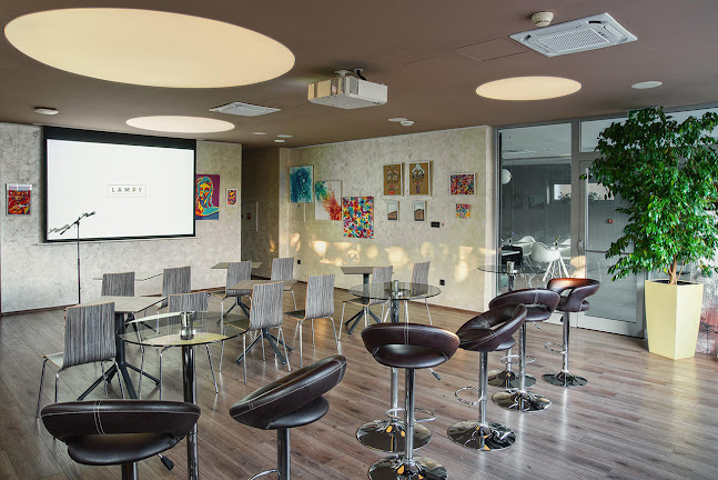 Comentarii opinii despre Kafé LAMPY culture & club & coffee