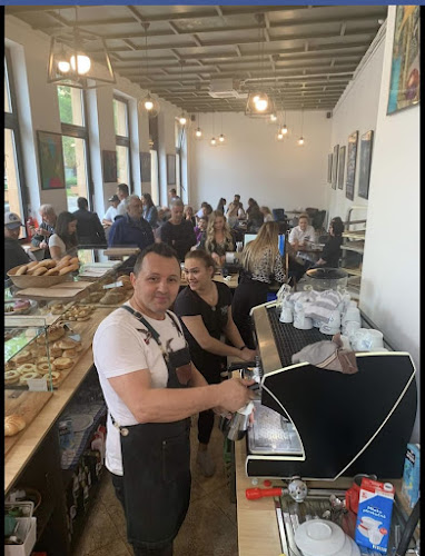 BAKERY & CAFFÉ ALLAKAJ - Bratislava