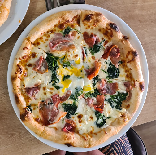 Pizza Seki - Gastronómia a pohostinstvo