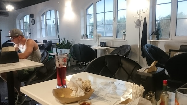 Rich Burgers - Gastronómia a pohostinstvo