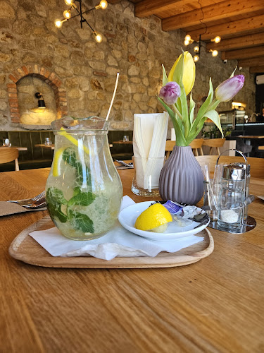 Opinii despre Reštaurácia Skala în Stupava - Gastronómia a pohostinstvo