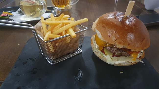 Opinii despre BOWLING PUB ERIKA în Košice - Gastronómia a pohostinstvo