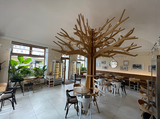 Námestie SNP 18, 974 01 Banská Bystrica