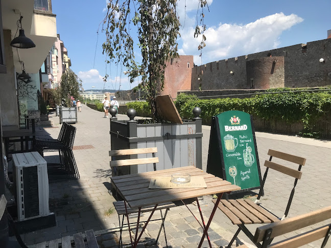 Židovská 1, 811 01 Bratislava-Hrad