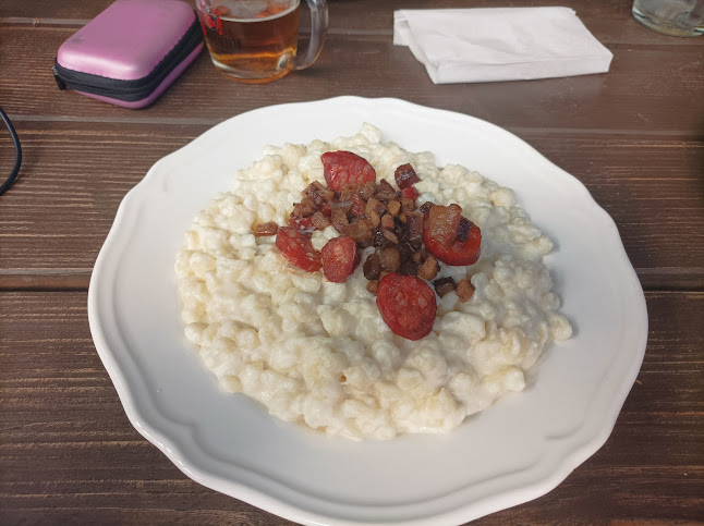 Opinii despre Chata PONIKLEC Remata în Ráztočno - Gastronómia a pohostinstvo