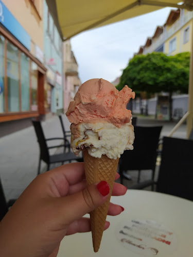 Opinii despre Moncher Gelato & Pasticceria în Rimavská Sobota - Gastronómia a pohostinstvo