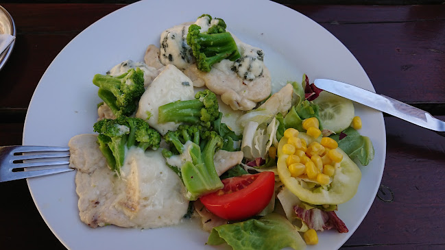 Reštaurácia Slamená Búda