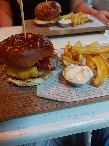 Comentarii opinii despre Kangaroo Pub