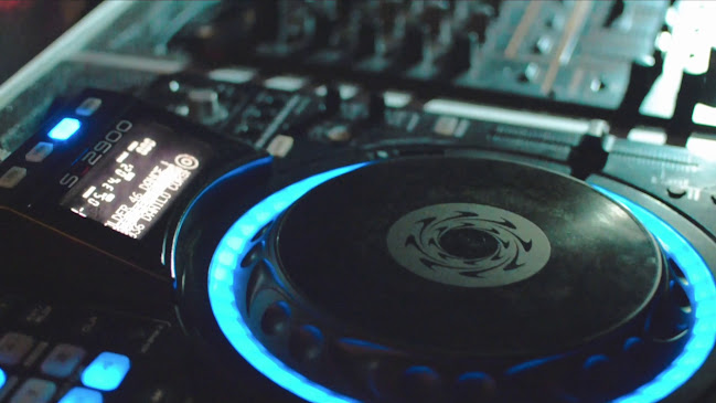 Opinii despre Lampáreň event Bar & Disco Restaurant în Košice - Gastronómia a pohostinstvo