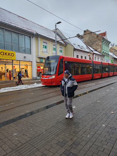 Opinii despre Q - Pizza S.r.o. în Staré Mesto - Gastronómia a pohostinstvo