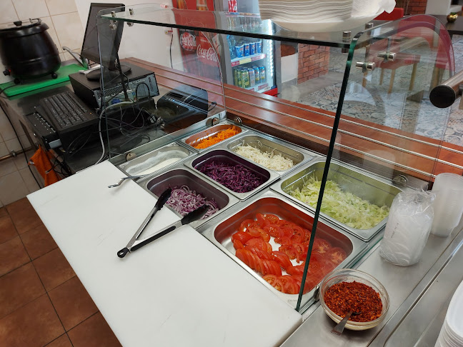 Lira&pizza& kebab SUPREM: - Gastronómia a pohostinstvo
