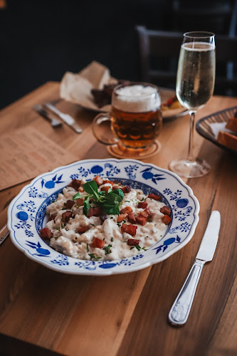 Hviezdoslavova 137/8, 911 01 Trenčín