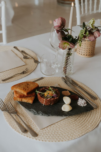 LaReunion • Zemiansky dvor - Gastronómia a pohostinstvo