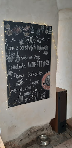 Kaviareň Gavalier Banská Štiavnica - Gastronómia a pohostinstvo