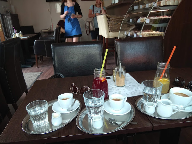 Comentarii opinii despre Park Cafe