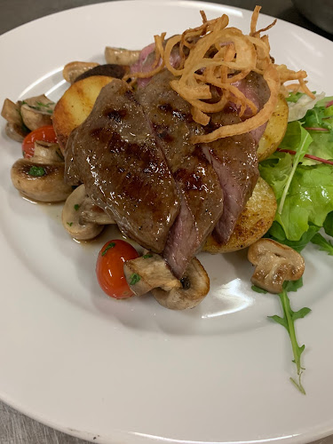 Reštaurácia Elán - - Nové Mesto nad Váhom