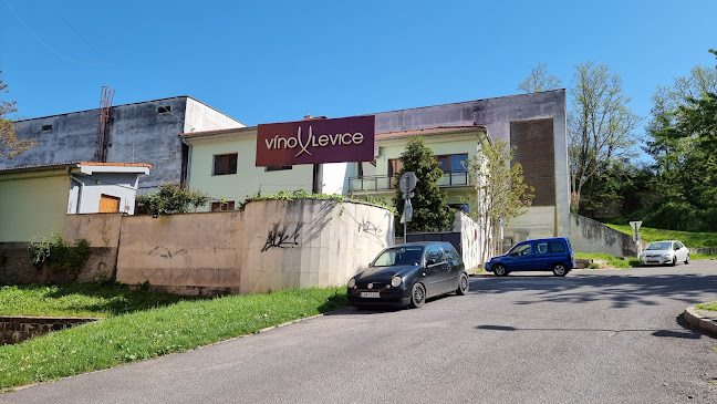 Historické Schoellerove panské pivnice - Levice