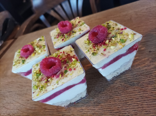 Comentarii opinii despre Kaviareň Varesse