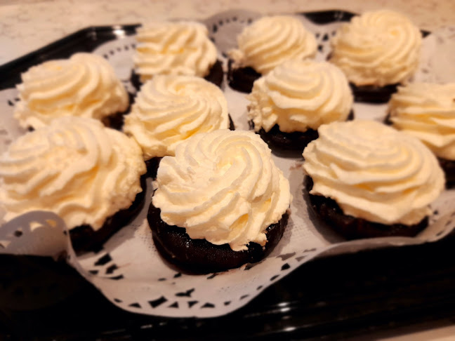 Opinii despre Cukrárenská Výroba Jánošová în Svätý Jur - Gastronómia a pohostinstvo