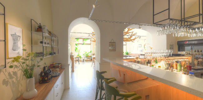 Kaviareň pod stromom - Gastronómia a pohostinstvo