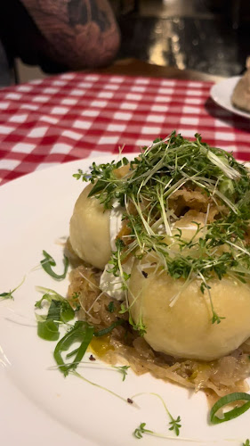 Opinii despre 1. Slovak Pub în Bratislava - Gastronómia a pohostinstvo