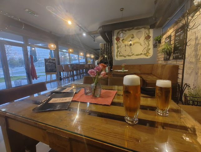 Námestie slobody, 811 06 Staré Mesto