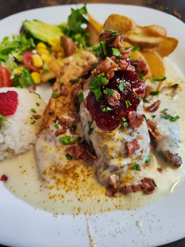 Bar Rúsek - Gastronómia a pohostinstvo