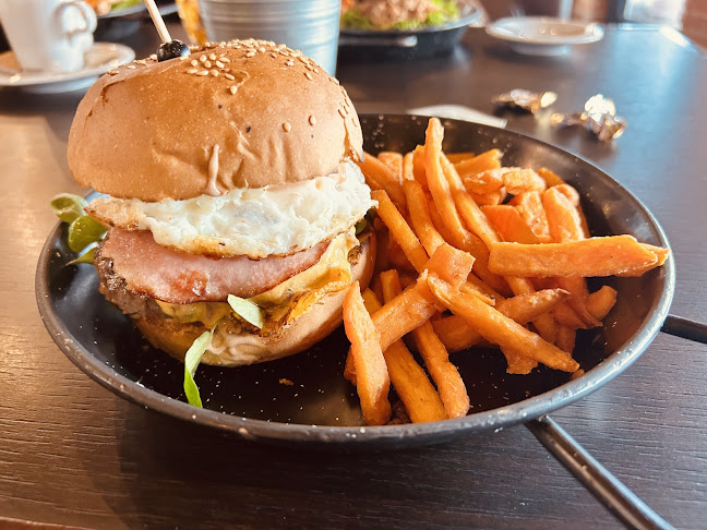 Opinii despre Mamut Pub în Poprad - Gastronómia a pohostinstvo