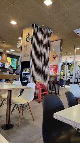 McDonald's - Gastronómia a pohostinstvo