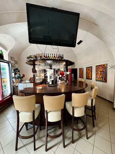 Opinii despre Café Teatro-Timi Patisserie în Levoča - Gastronómia a pohostinstvo