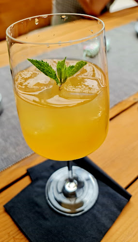 Comentarii opinii despre Spitz restaurant and bar