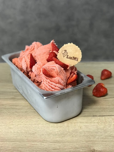 Ovsištské námestie 1, 851 04 Petržalka