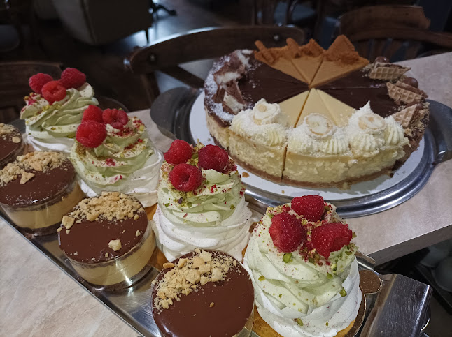 Opinii despre Kaviareň Varesse în Nové Zámky - Gastronómia a pohostinstvo