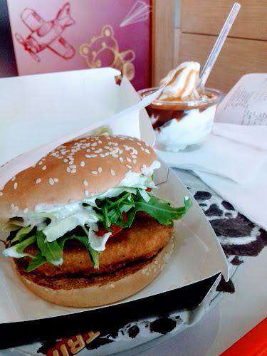 Comentarii opinii despre 3 Tripl's