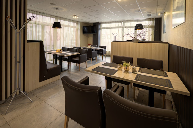 Reštaurácia Riverside