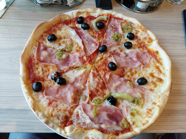 Opinii despre Reštaurácia Kaviareň Nemec Juraj în Chynorany - Gastronómia a pohostinstvo