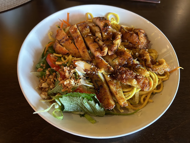 Opinii despre Bamboo Kresánkova în Karlova Ves - Gastronómia a pohostinstvo