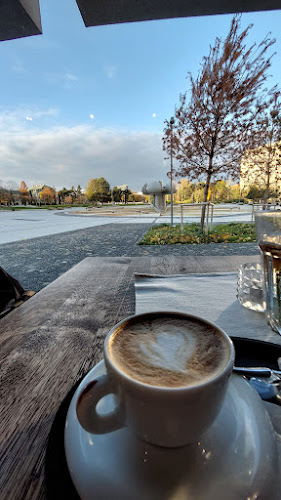 Savage Bistro Bar & Restaurant