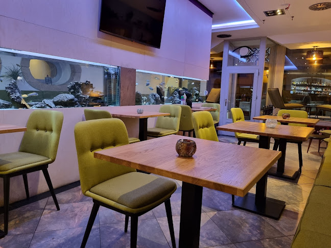 Trotuar cafe - Gastronómia a pohostinstvo