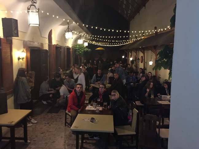 Jekyll&Hyde cafe bar