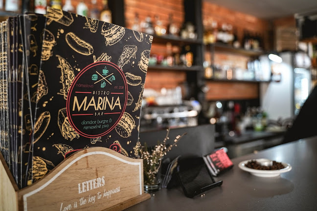 Bistro-Bar-Marina