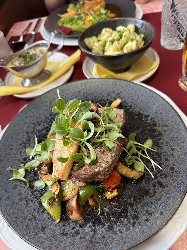 Reštaurácia Poézia