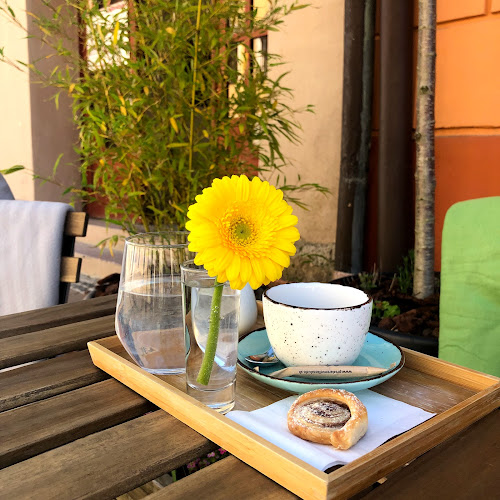 Kaviareň Poetika - Gastronómia a pohostinstvo