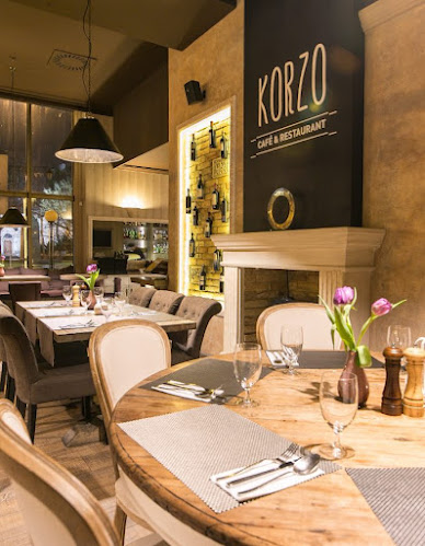 Opinii despre KORZO café & restaurant - old town în Staré Mesto - Gastronómia a pohostinstvo
