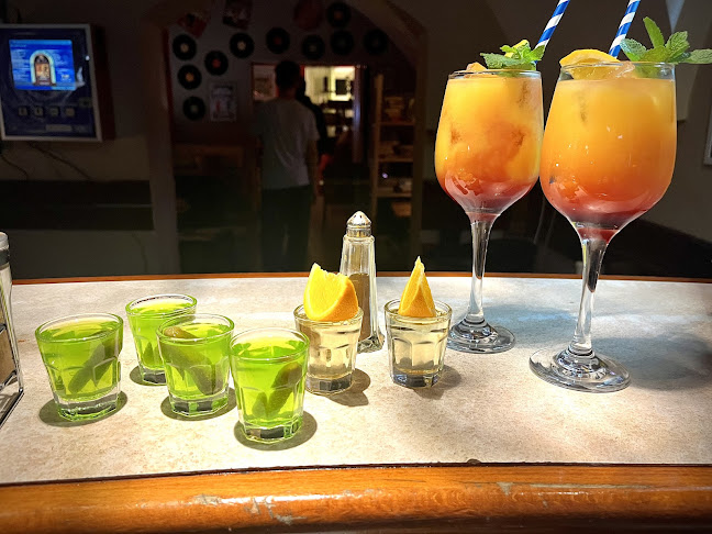 Jekyll&Hyde cafe bar - Gastronómia a pohostinstvo