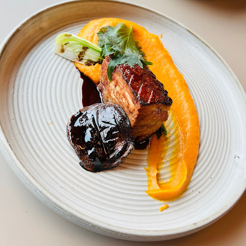 Nákupné centrum, Mlynské nivy 4122/3, 811 09 Bratislava-Nivy