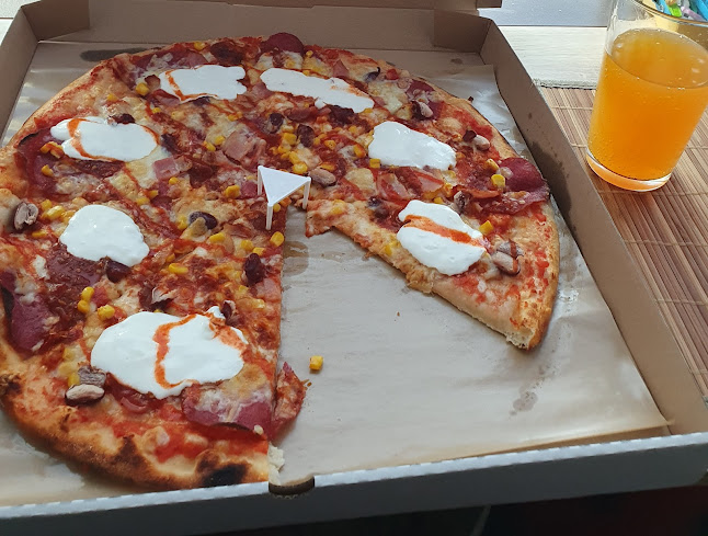 Opinii despre Burger & Pizza Valentíny în Žilina - Gastronómia a pohostinstvo