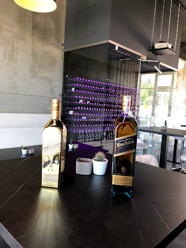 Comentarii opinii despre Vináreň - Kaviareň - LARC