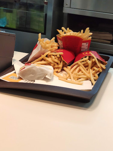 Opinii despre McDonald's OC Mlyny Nitra în Nitra - Gastronómia a pohostinstvo